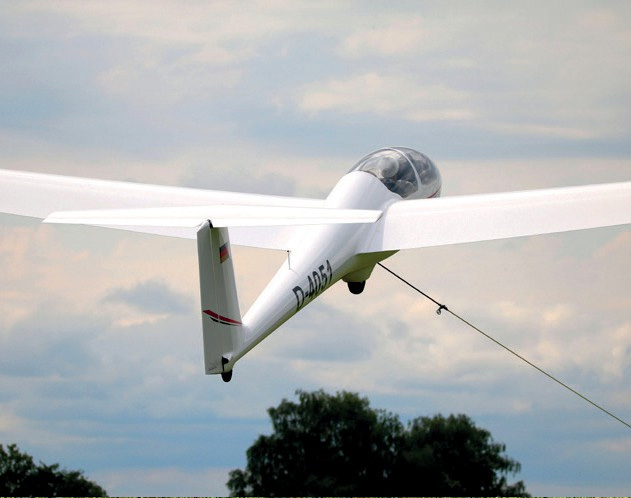 Segelflugzeug beim Windenstart